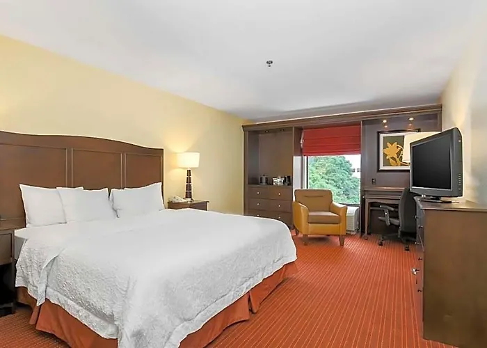 Hampton Champaign/urbana 3*
